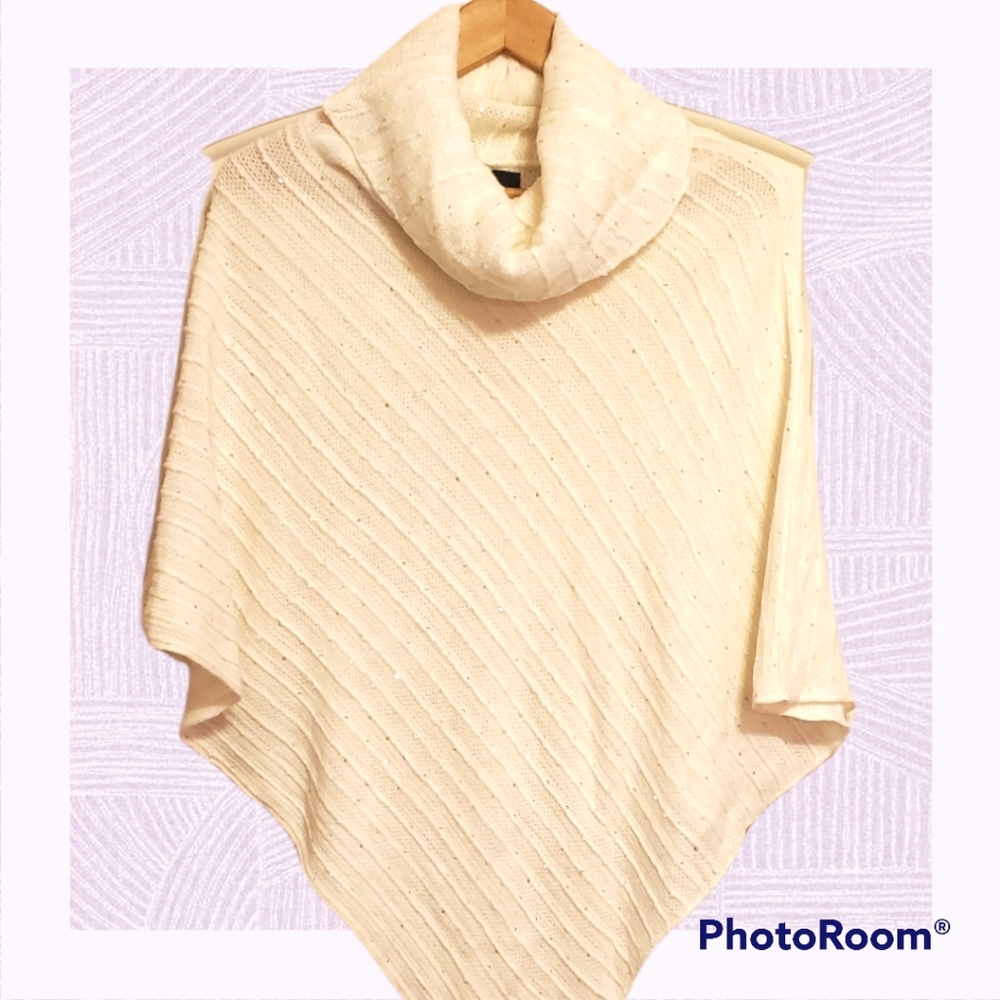 NEW ♥️ STEVE MADDEN PONCHO ♥️